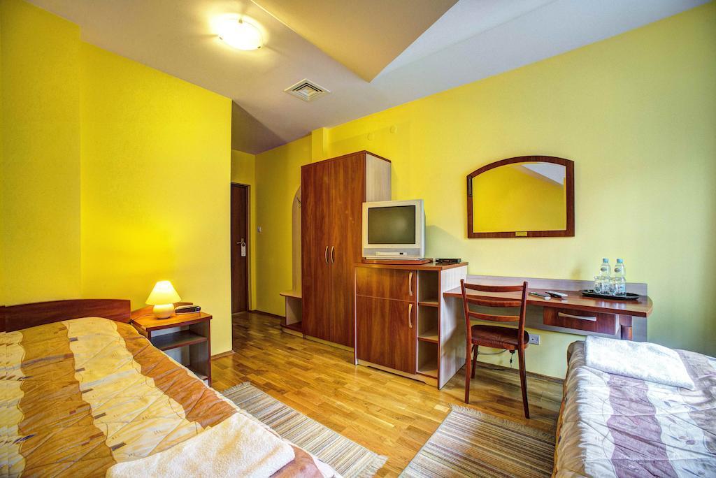 Bed and Breakfast Xavito Sanok Zimmer foto